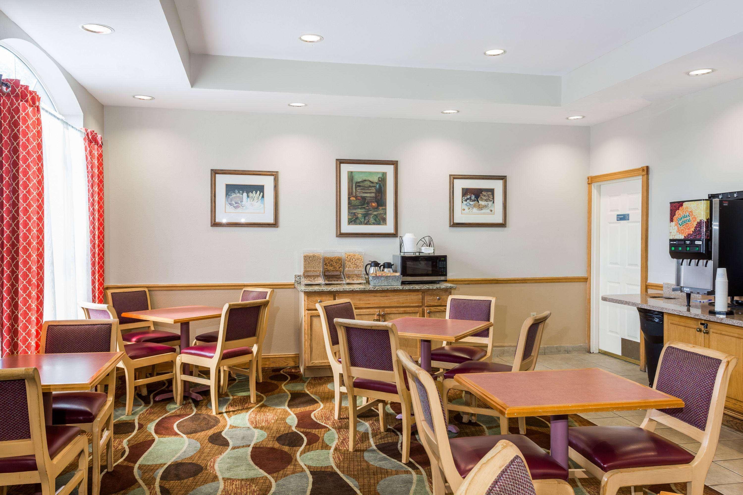 Baymont By Wyndham Fort Myers Airport Zewnętrze zdjęcie