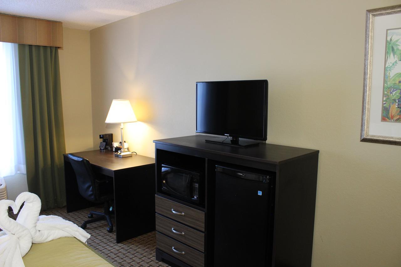 Baymont By Wyndham Fort Myers Airport Zewnętrze zdjęcie