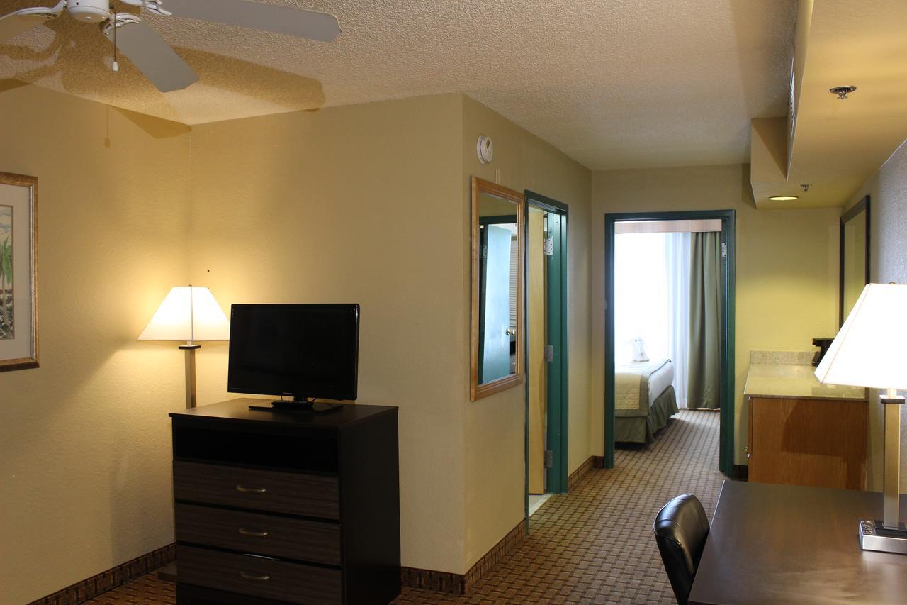 Baymont By Wyndham Fort Myers Airport Zewnętrze zdjęcie