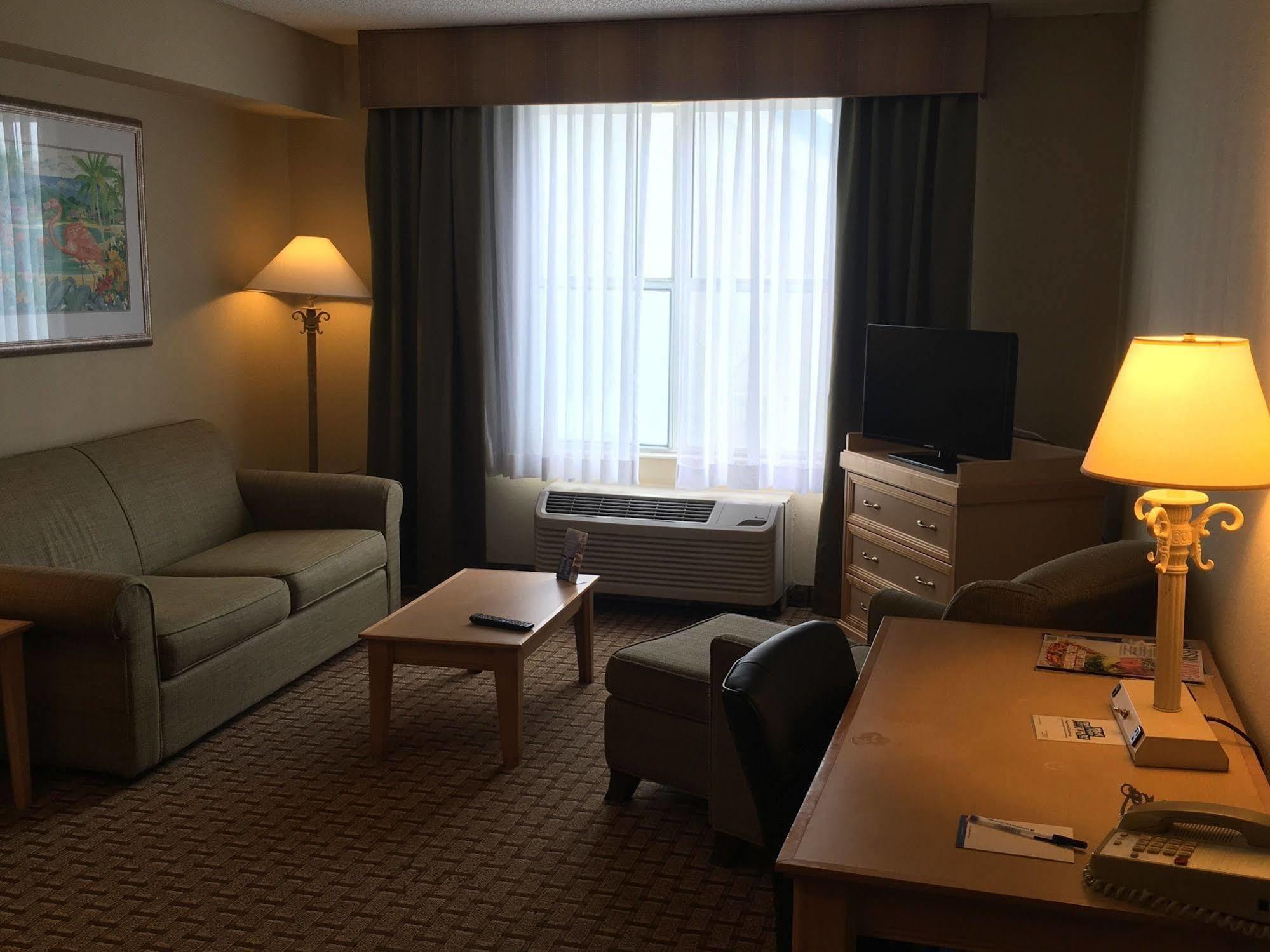 Baymont By Wyndham Fort Myers Airport Zewnętrze zdjęcie